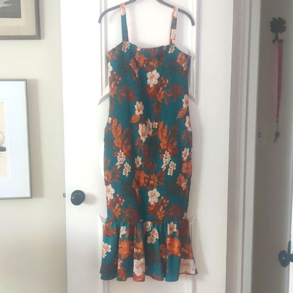 Pretty Garden Chic Maternity Smocked Floral Bump Enhancing peplum Dress …